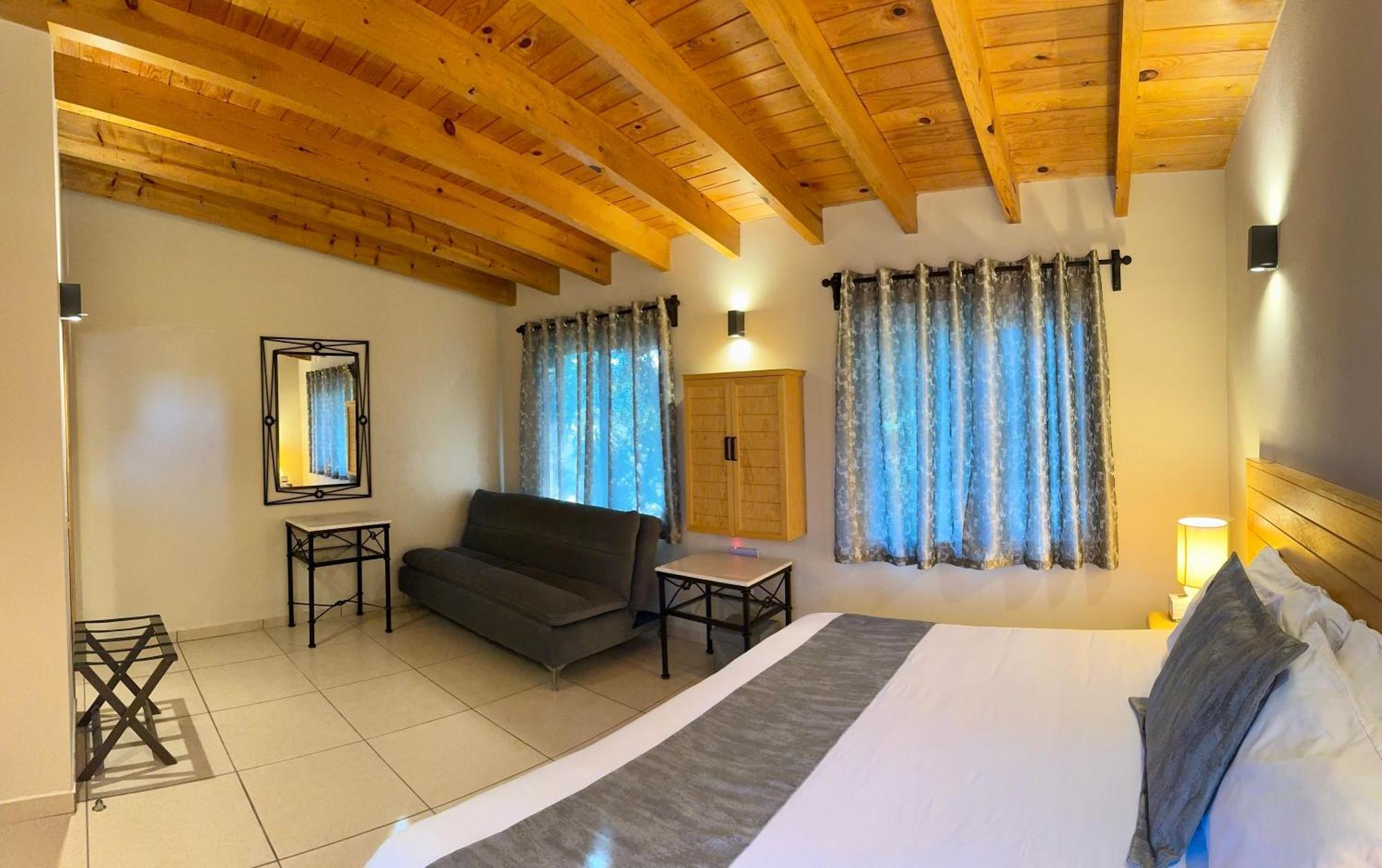 Club Vergel Resort Bernal Esterno foto