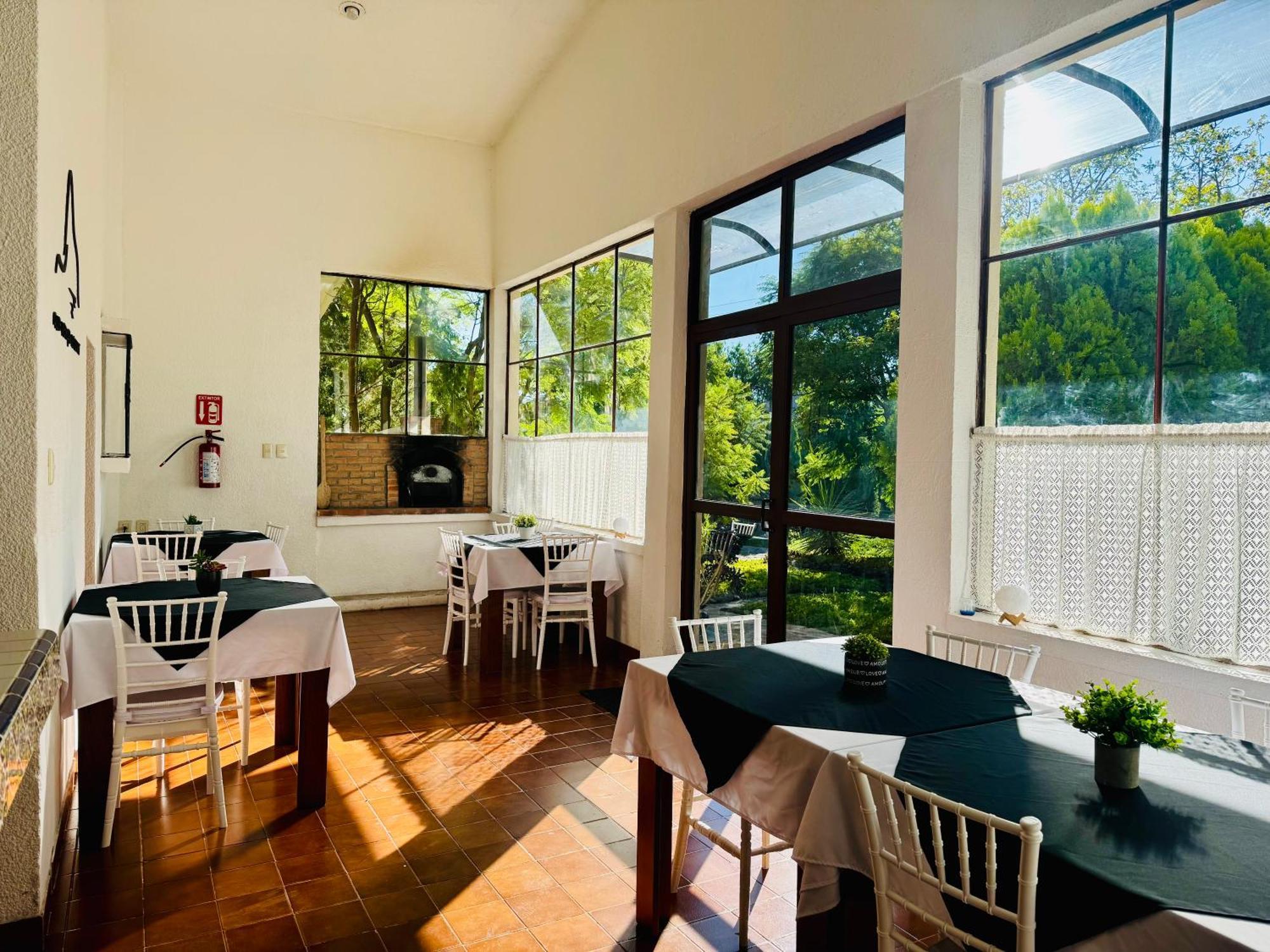 Club Vergel Resort Bernal Esterno foto