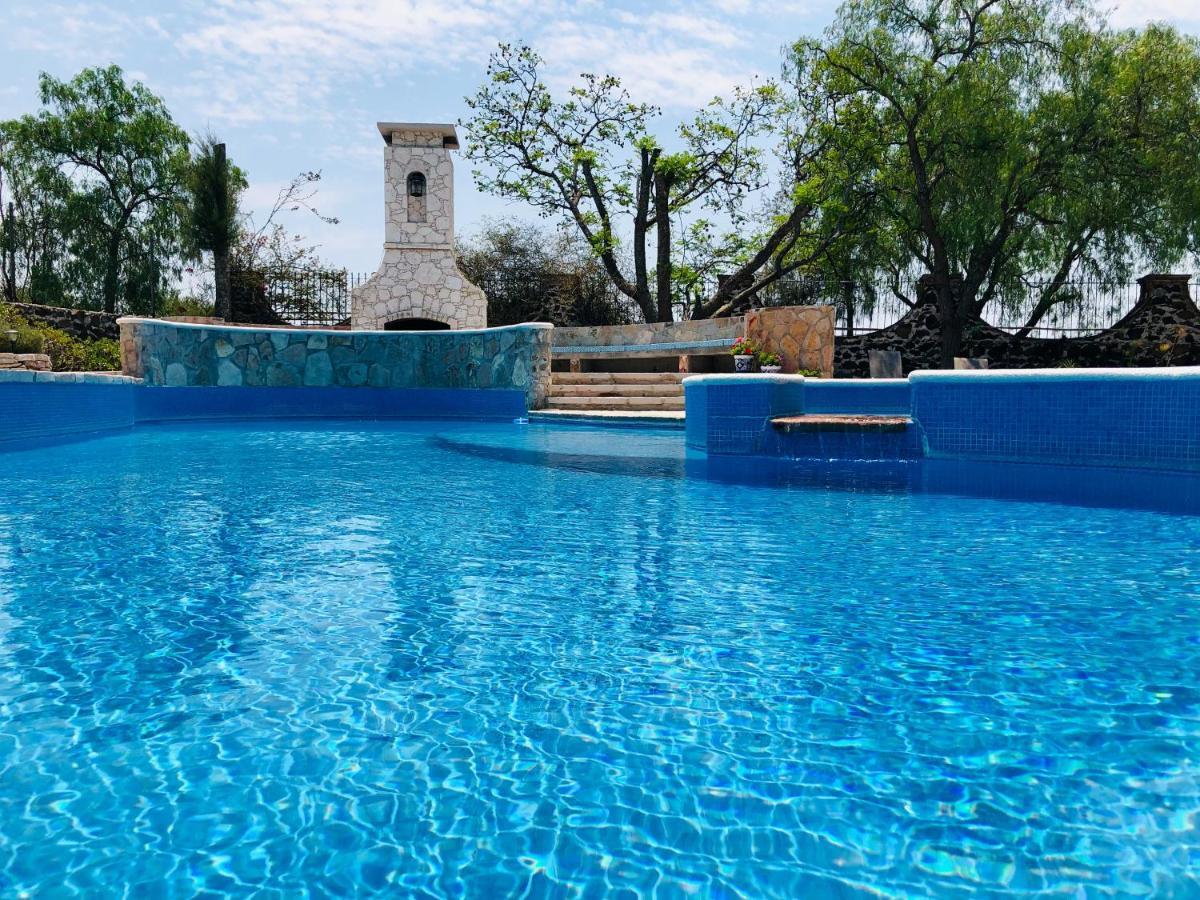 Club Vergel Resort Bernal Esterno foto